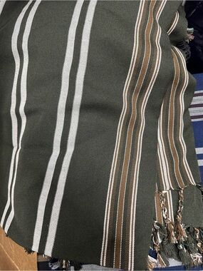 Hand woven hardrami shawl from yemen